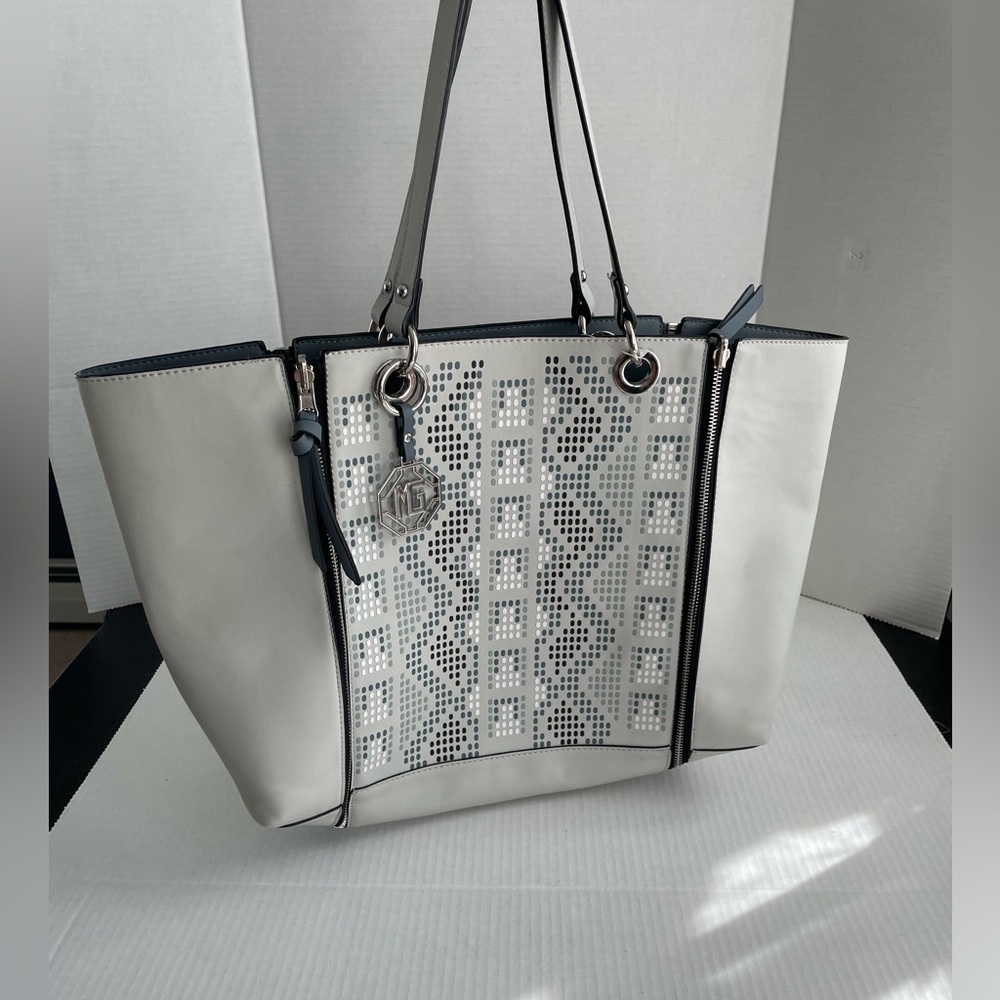 MARINA GALANTI  light grey zippered tote bag